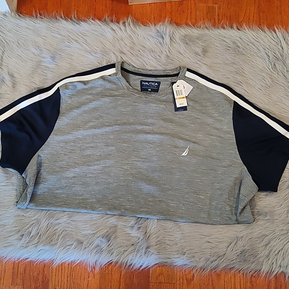 Nautica gray and navy t-shirt